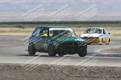 media/Jun-01-2024-CalClub SCCA (Sat) [[0aa0dc4a91]]/Group 5/Race/